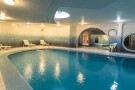 kish-parmis-hotel-swimming-pool.jpg