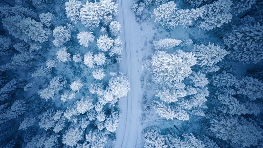 ۴۰ عکس زمستان و برف با کیفیت و سایز استاندارد + ادیت حرفه ای