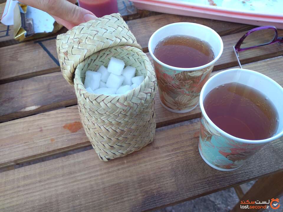 چای در دره مجسمه ها