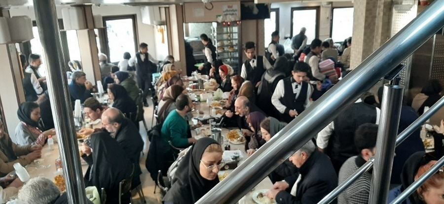 Lastsecond.ir-tehran-best-restaurants-moslem-shaghyegh.jpg
