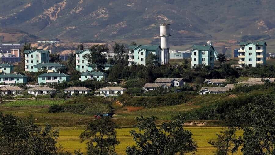شهر ساختگی در کره شمالی-min.jpg