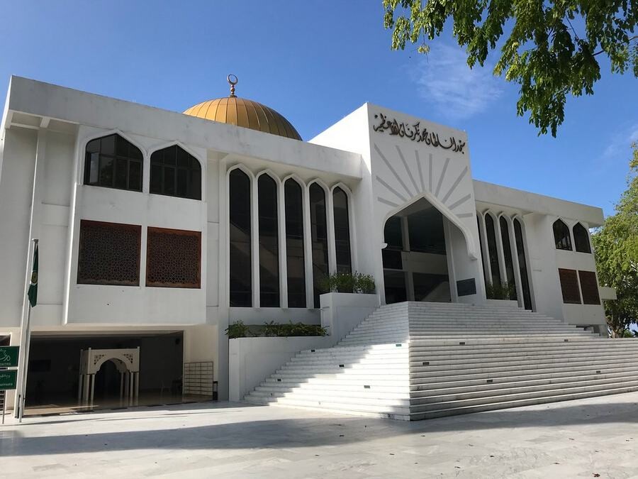Lastsecond.ir-maldives-attractions-sultan-mohammad-mosque.jpg