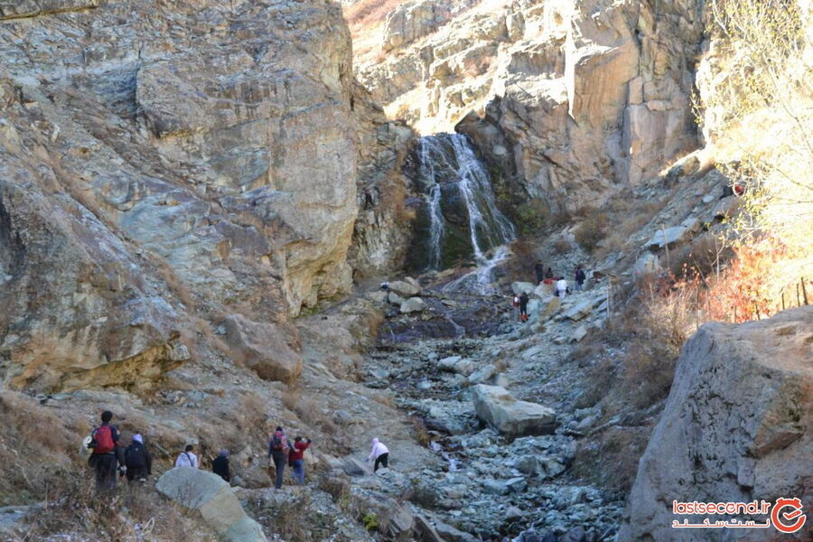 shekarab waterfall nedajrg.jpg