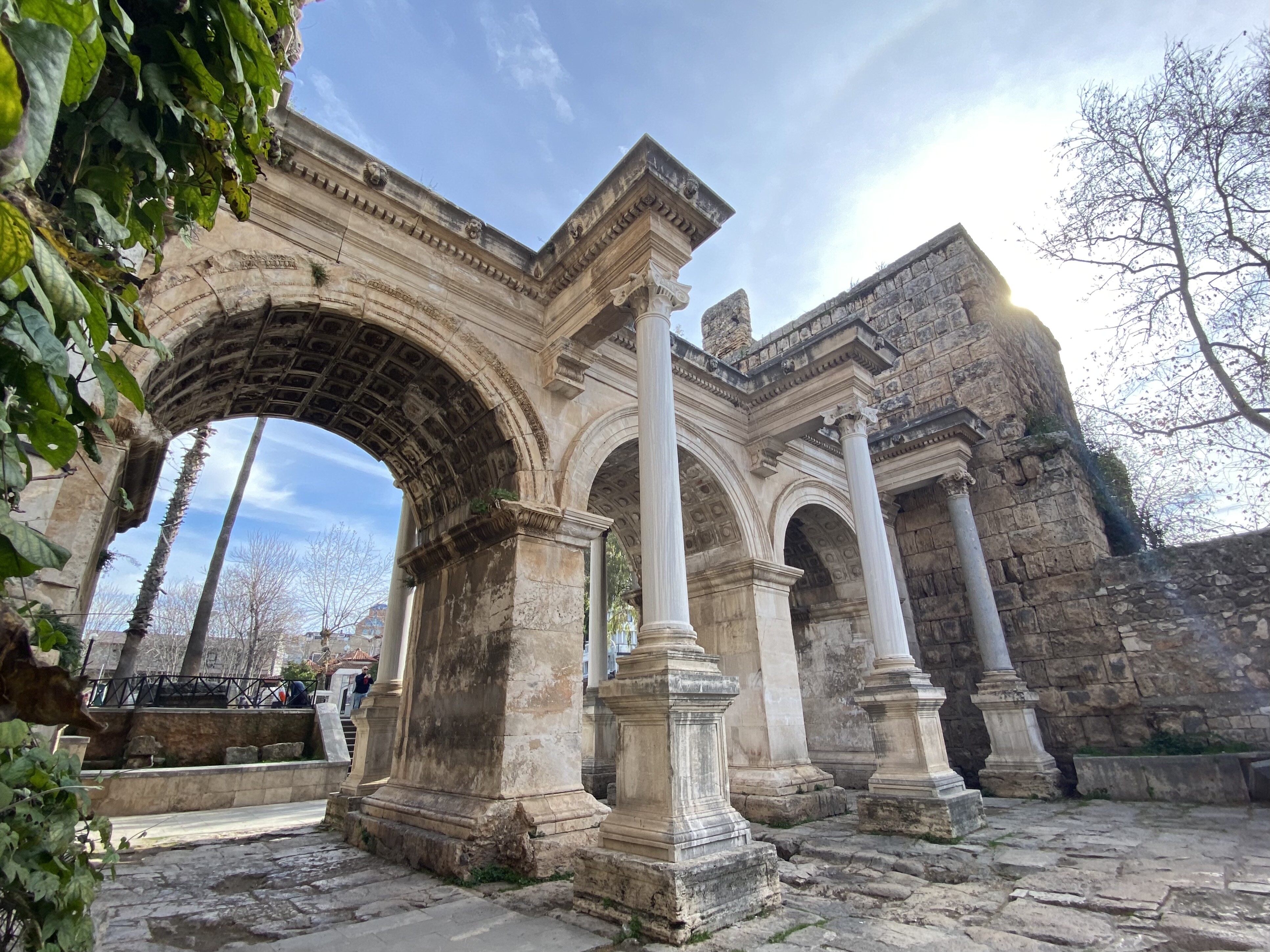 Hadrian’s_Gate,_Antalya,_Turkey_-_2022.jpg