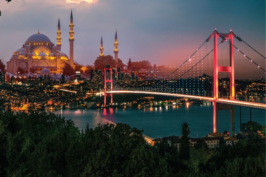 lastsecond.ir-tir-holidays-1401-turkey-istanbul.jpg