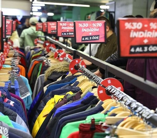 big sale in istanbul.jpg