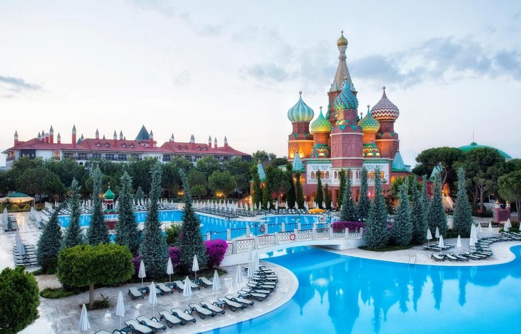 asteria kremlin palace.jpg