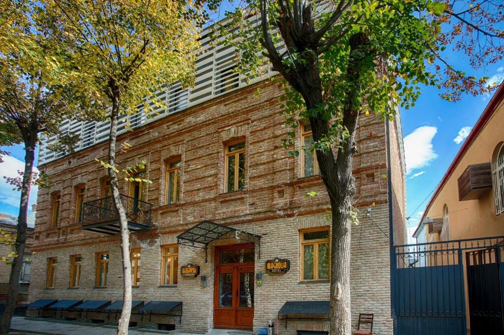 هتل magnolia Tbilisi