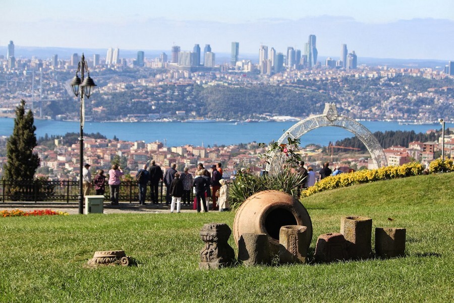 Çamlıca-Hill-Istanbul.jpg