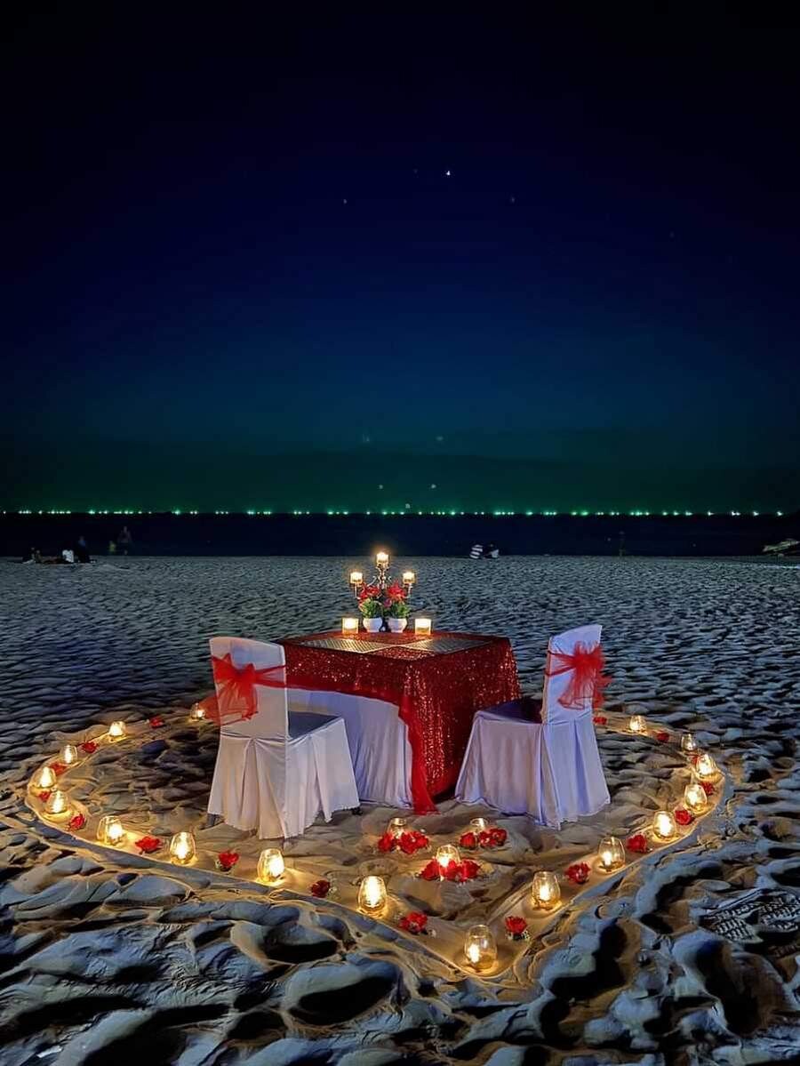 romantic-beach-valentine-s-day-love-sea-sunset_20200120165528.jpg