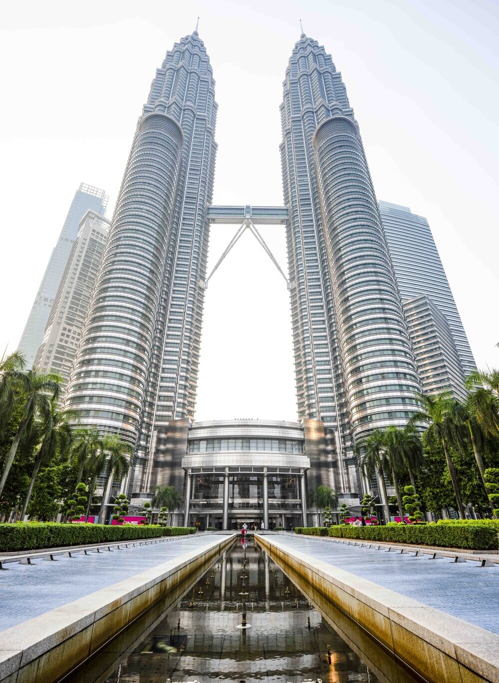 Petronas+Towers+lastsecond.jpg