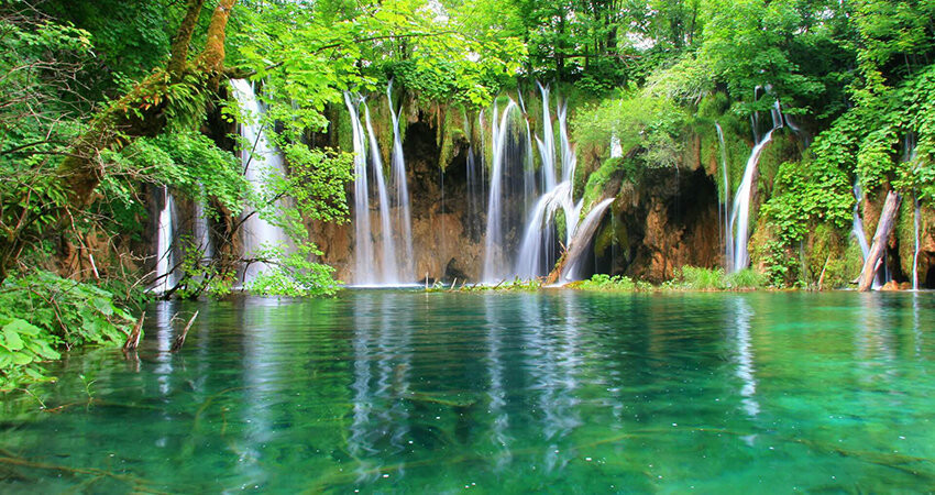 بهشت آبشارها