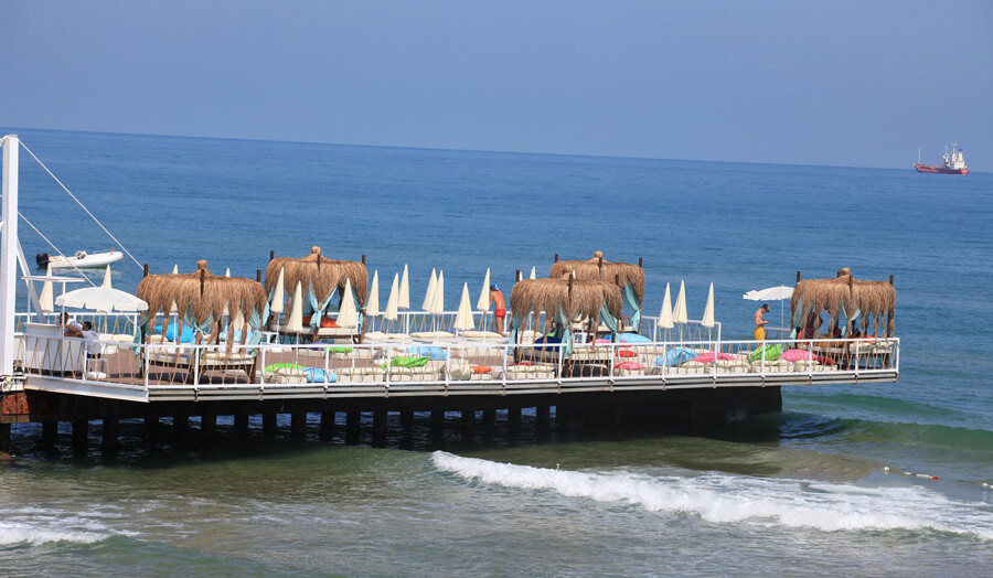 lastsecond.ir-best-beaches-near-istanbul-solar-beach.jpg