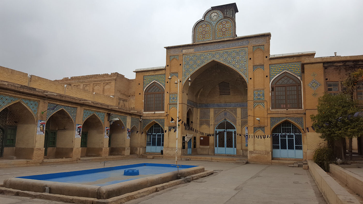 lastsecond-Moshir-Mosque-in-Shiraz-.jpg