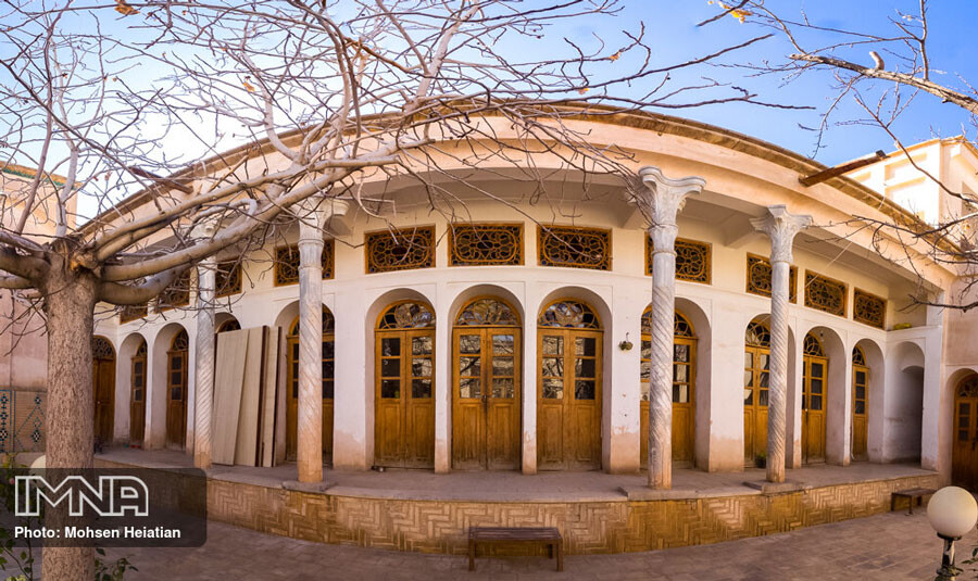 Lastsecond.ir-best-attractions-of-isfahan-javaheri-house-mohsen-heiatian.jpg