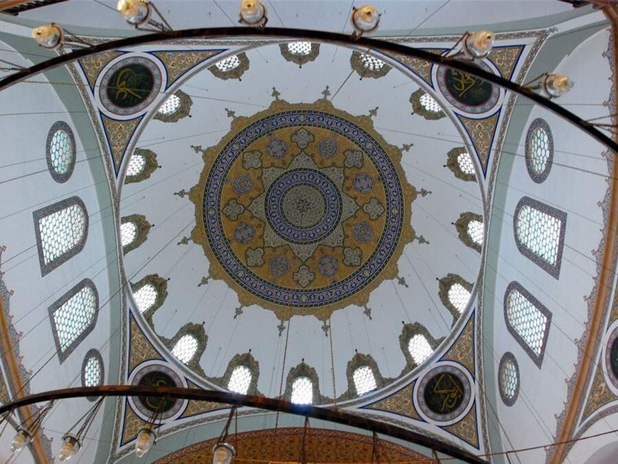 معماری داخلی مسجد سلیمیه.jpg