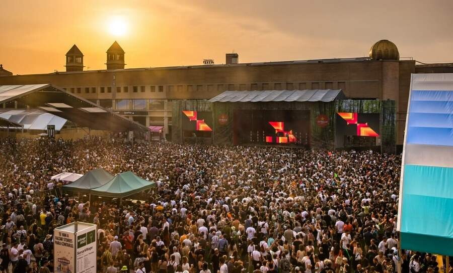 Photo-of-the-outdoor-stage-area-at-Sonar-Festival.jpg