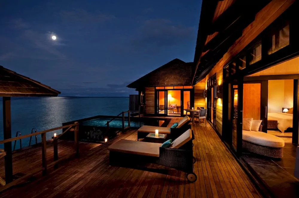 lastsecond.ir-luxury hotels in maldives 2.jpg