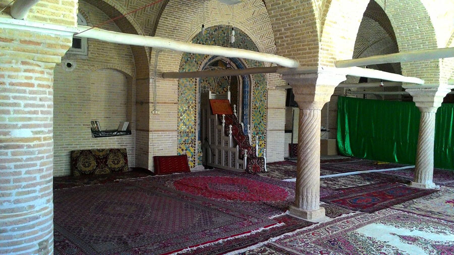 Lastsecond.ir-tourist-attractions-of-zanjan-khanom-mosque.jpg