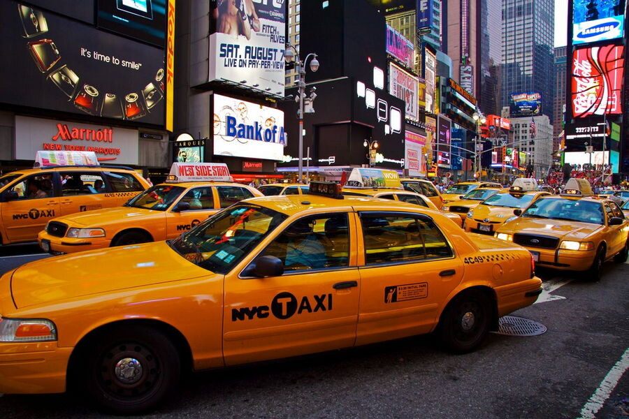 yellow taxi nyc.jpg