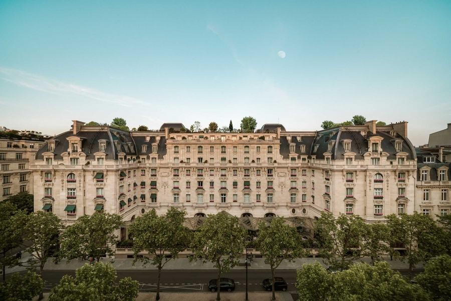 Lastsecond.ir-paris-best-hotels-The-Peninsula3.jpg