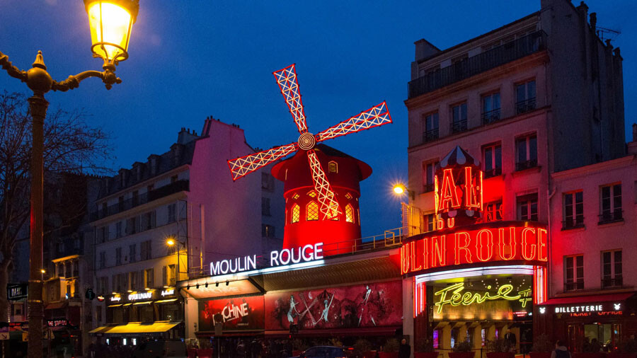Lastsecond.ir-best-attractions-of-paris-Moulin-Rouge1.jpg