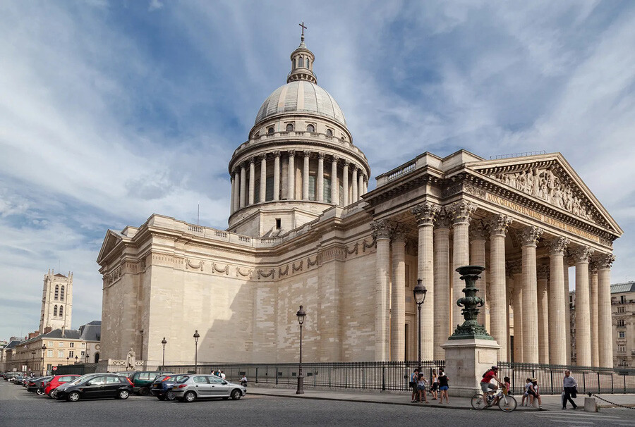 Lastsecond.ir-best-attractions-of-paris-Pantheon.jpg