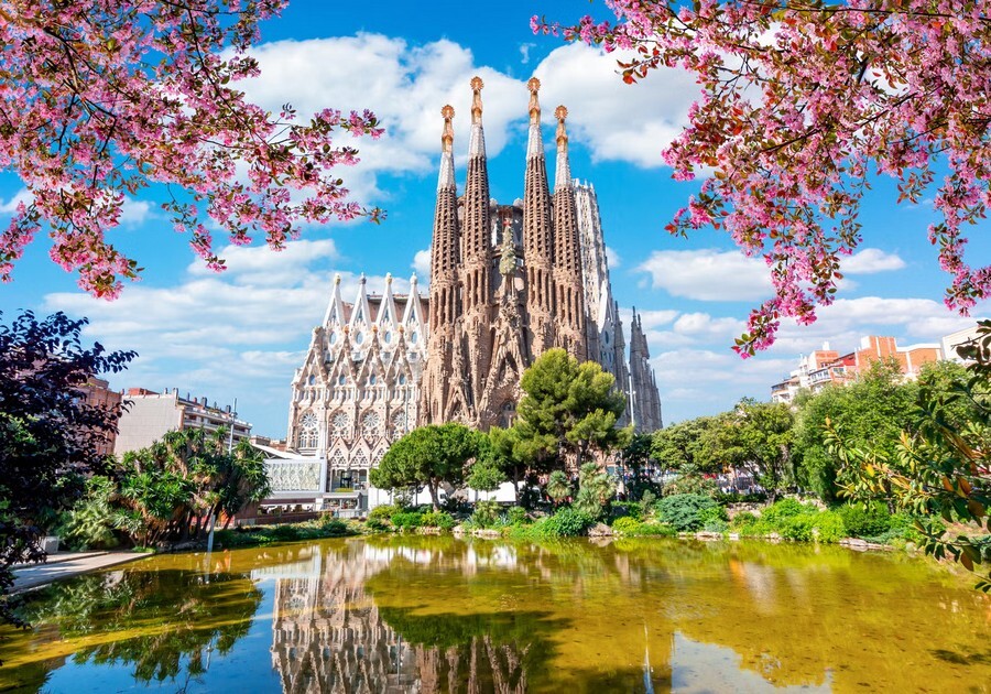 جاهای دیدنی بارسلون اسپانیا؛ معروفترین مکان های دیدنی