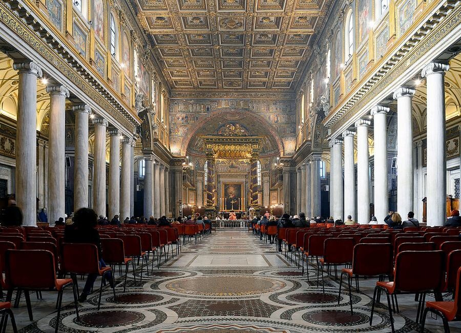 Lastsecond.ir-best-tourist-attractions-of-rome-Basilica-Papale-di-Santa-Maria-Maggiore.jpg
