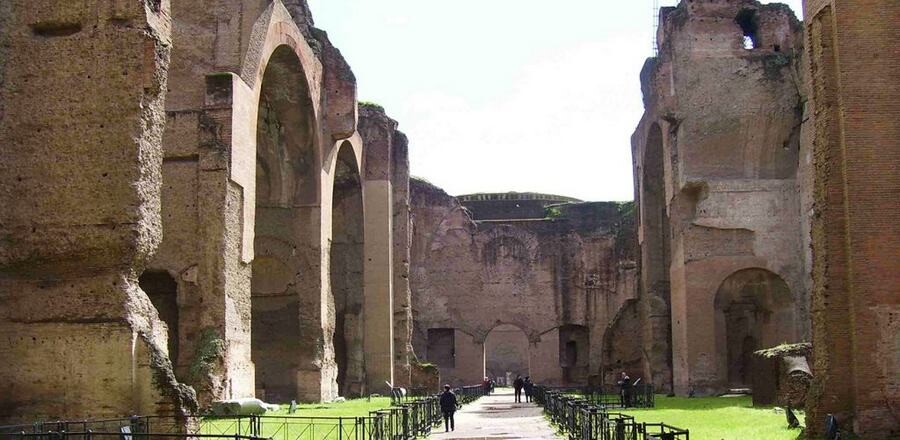 Lastsecond.ir-best-tourist-attractions-of-rome-Terme-di-Caracalla.jpg