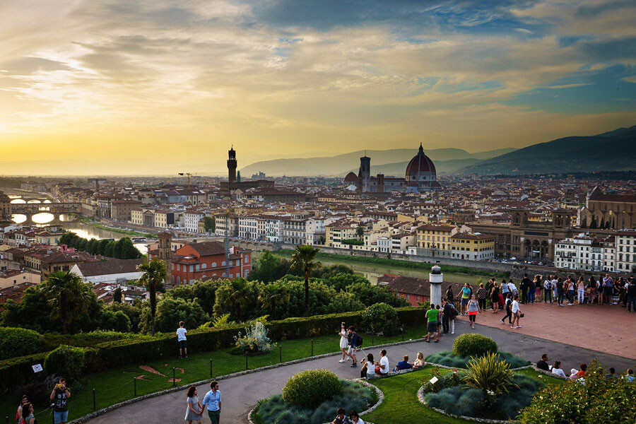 lastsecond.ir-best-tourist-attractions-of-florence_Piazzale-Michelangelo.jpg