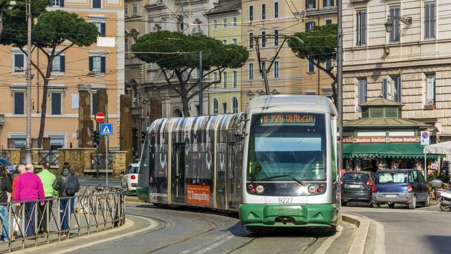 tram-in-rome.jpg