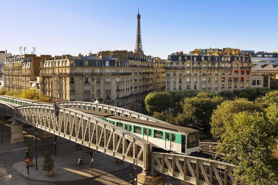 حمل و نقل در پاریس؛ از مترو، تاکسی و اتوبوس + هزینه