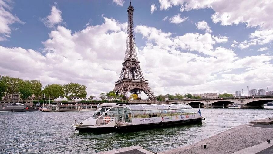 lastsecond.ir-public-transport-in-paris-boat.jpg