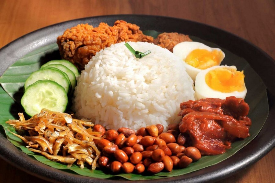 قیمت غذا در مالزی 2023؛ از آب و مواد خوراکی تا مک دونالد
