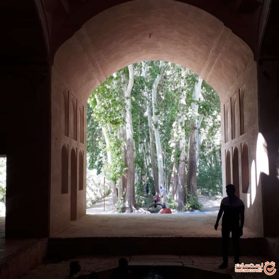 تصویر 20: کوشک داخل باغ پلوان پور