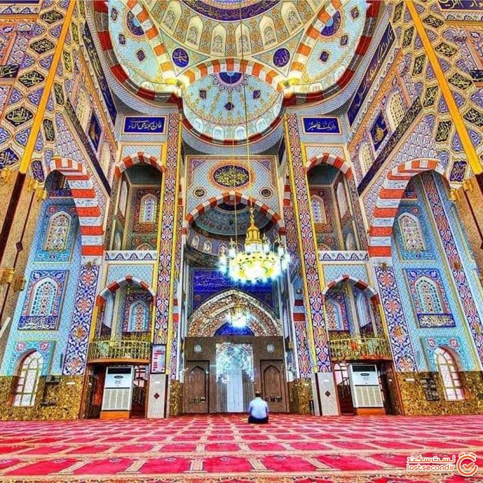 داخل مسجد جلیل خیاط (عکس از اینترنت)