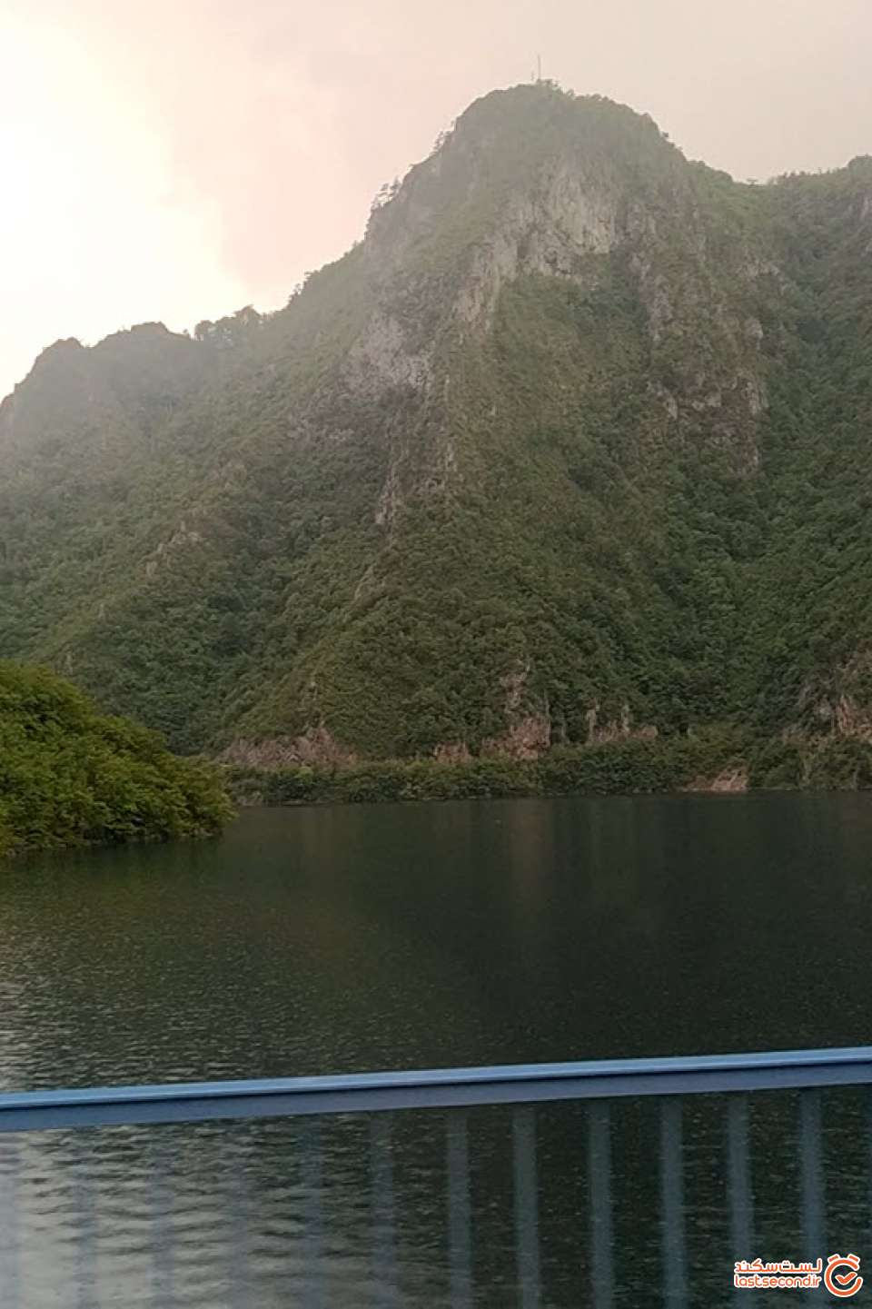 دریاچه پیوا از منظر سد Mratinje