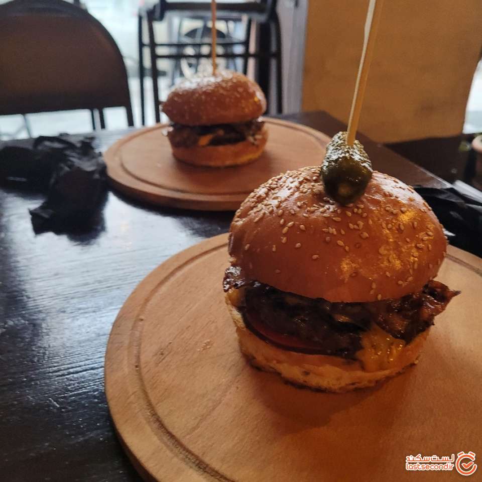 Smokey burgers&bar