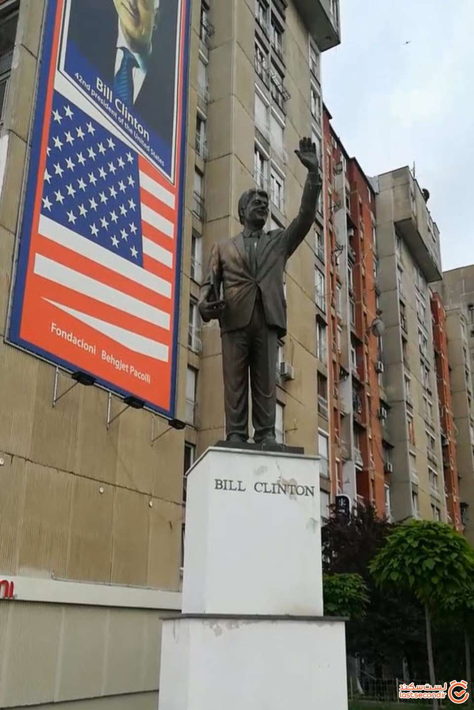 مجسمه بیل کلینتون
