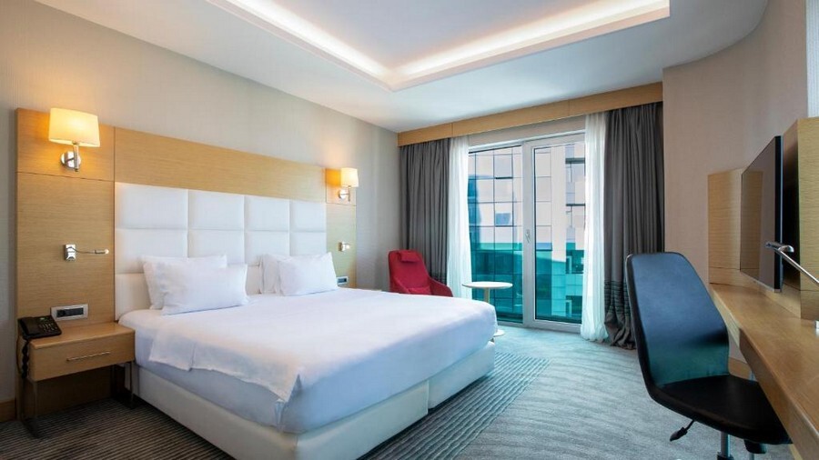 Holiday Inn Ankara Cukurambar Room.jpg