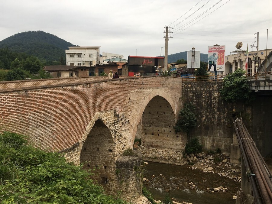 Shah Abbasi Bridge By Mahdi Jamakloo.jpg