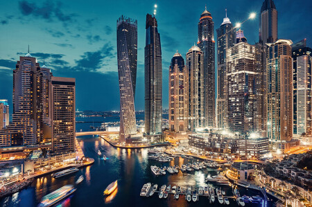 دبی، شهر برج های بلند شیشه ای