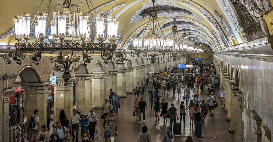 moscow-metro-station-3.jpg