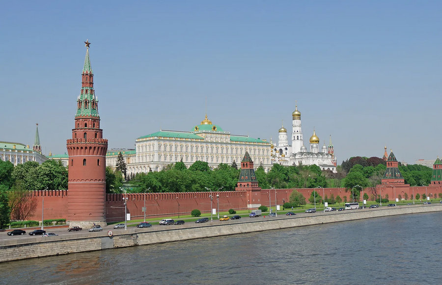 brick-walls-churches-government-Kremlin-buildings-palaces.bmp