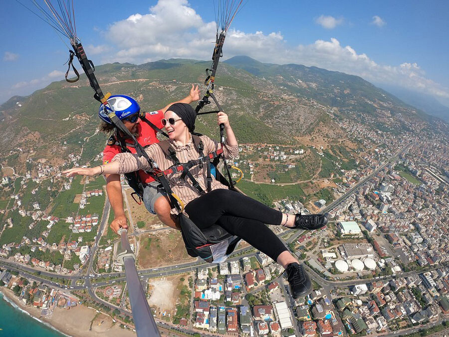 Lastsecond.ir-best-entertainments-in-alanya-paragliding.jpg