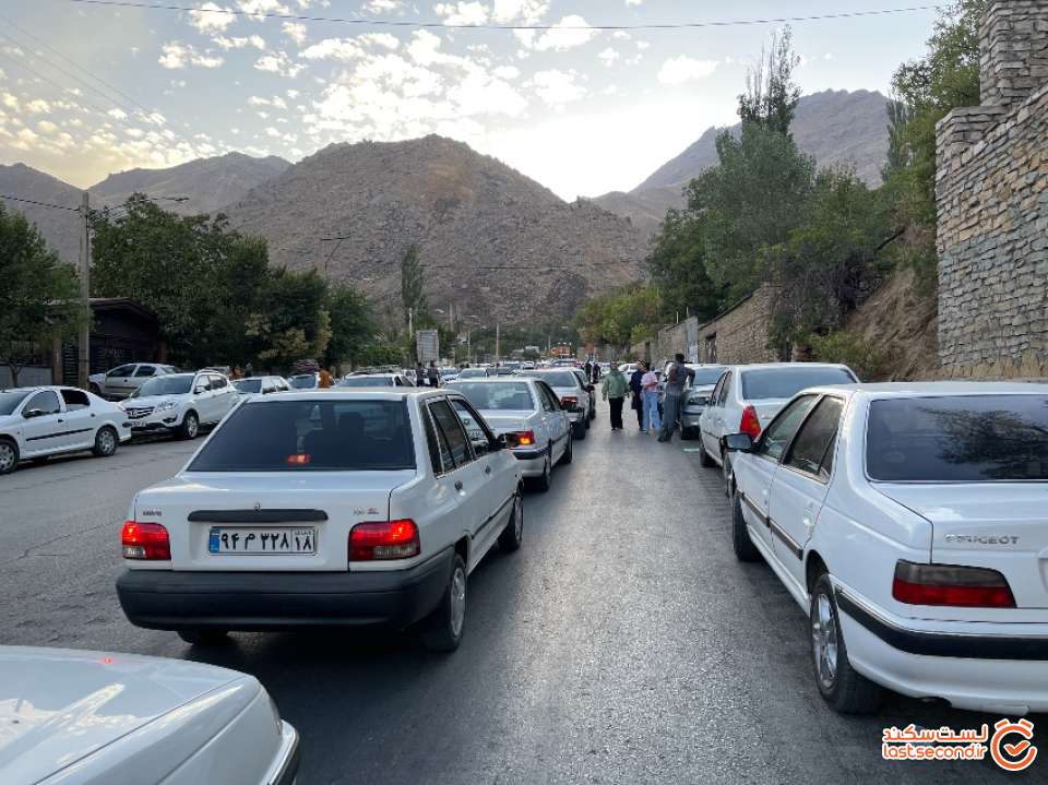 ترافیک جاده منتهی به دهکده گنجنامه