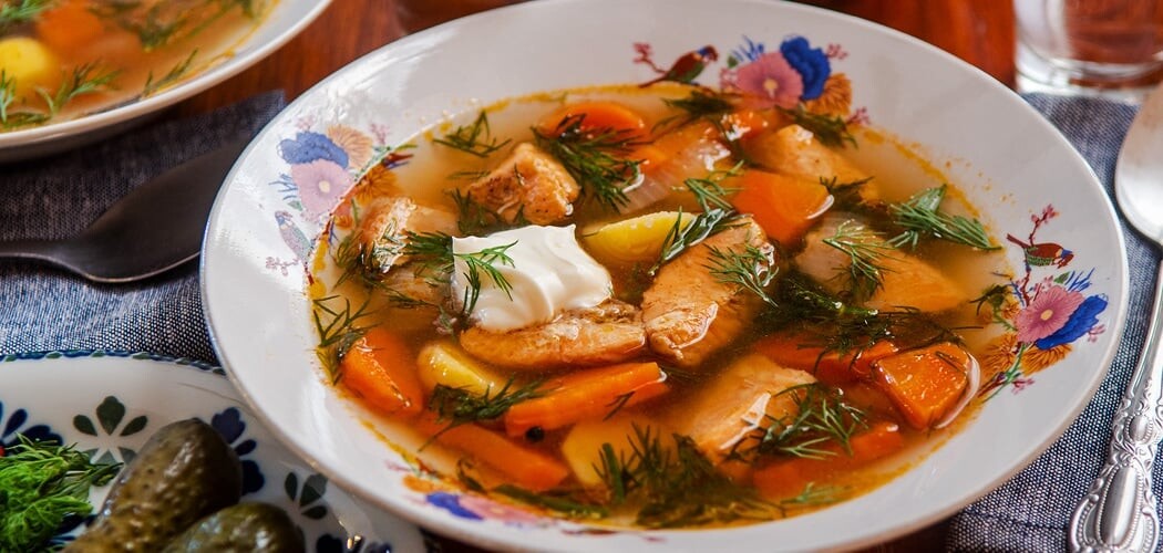 Russian-Fish-Soup-Recipe-for-Ukha-Made-with-Salmon-and-Vegetables-Copyright-2021-Terence-Carter-Grantourismo.jpg