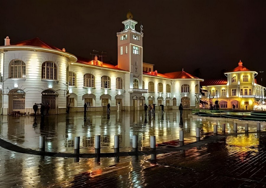 Shahrdari Square.jpg