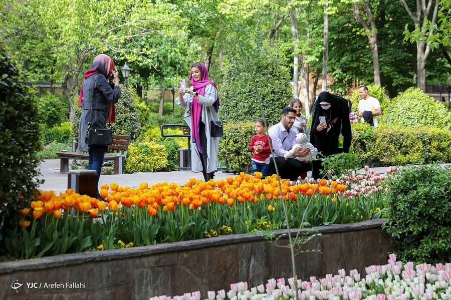 lastsecond.ir-photography-locations-in-tehran-bagh.jpg